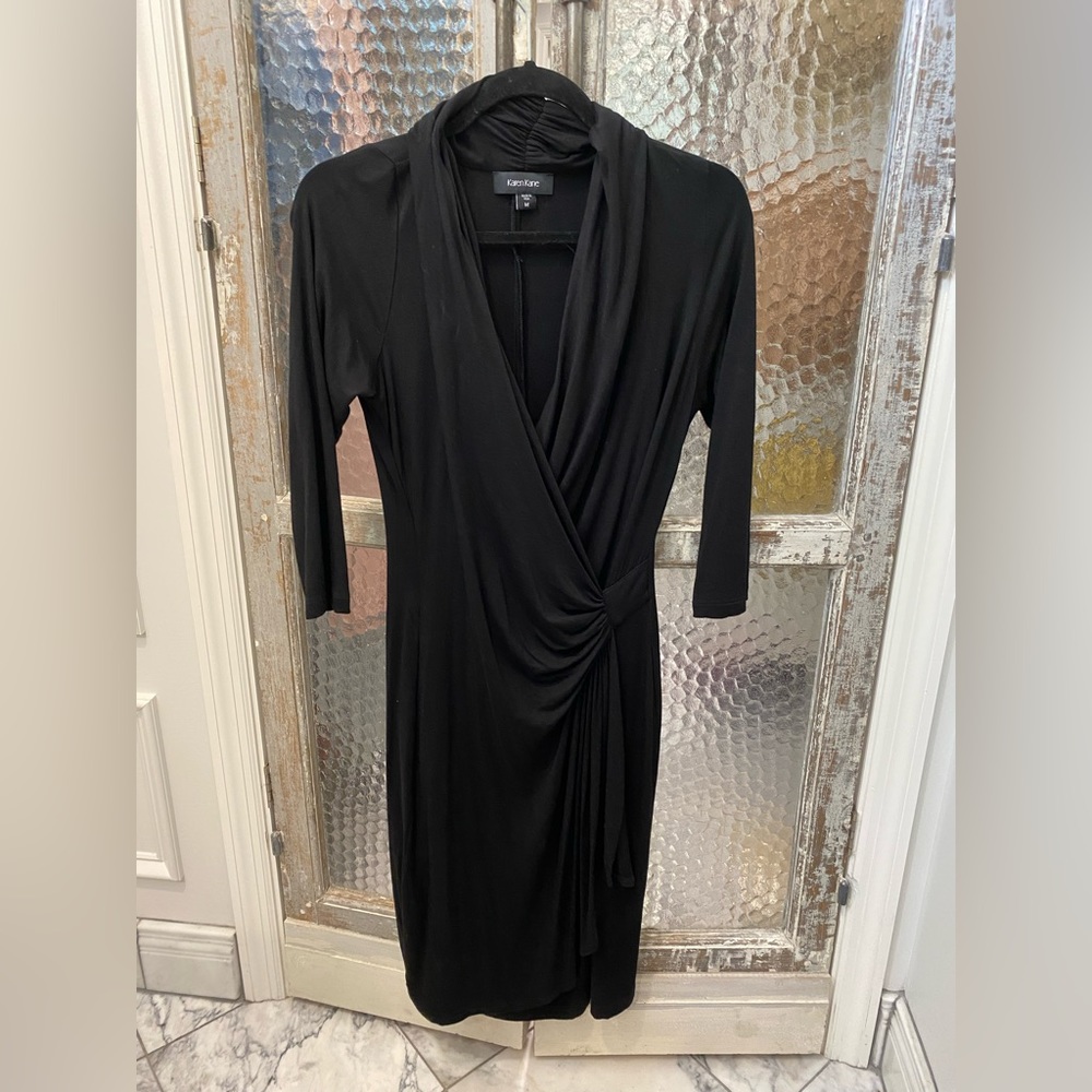 Karen Kane long Sleeve dress, amazing condition, worn once, very flattering